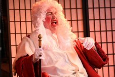 Kurfürst Max Franz, gespielt von Rolf Mautz © Foto: Sabine Büttner