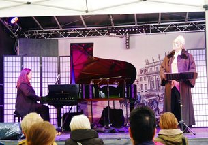 Susanne Kessel, Jürgen Nimptsch als Neefe (v.l.) © Foto: Anita Brandstädter